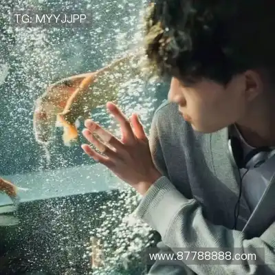 薄发华